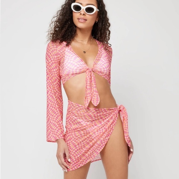 L*Space | Bandera Sarong In Pink & Orange Heat Waves | One Size - Picture 2 of 8